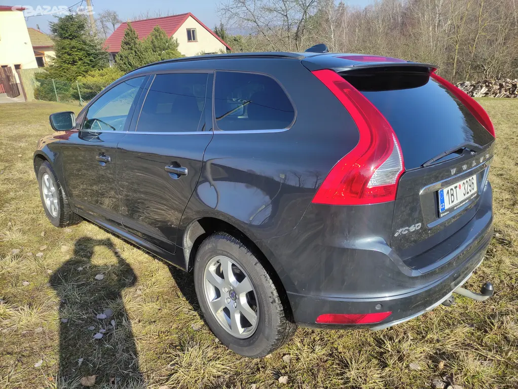 Volvo XC60 D5 162kw AWD - fotka 6