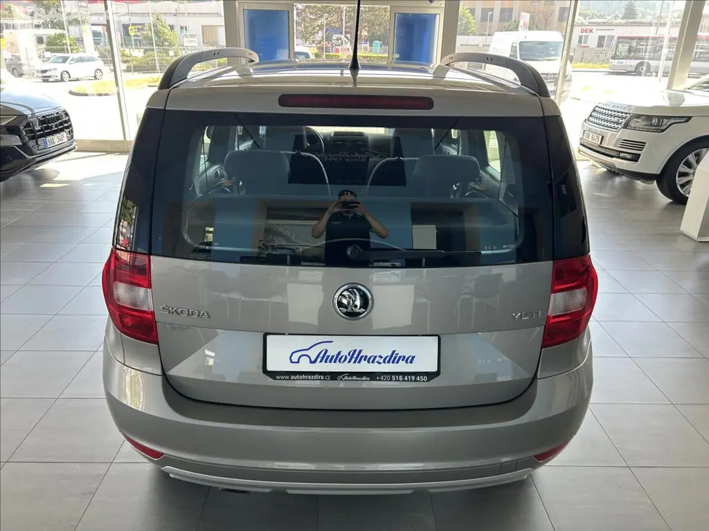 Škoda Yeti, 1,2 TSI 81kW,SERVISKA - fotka 5