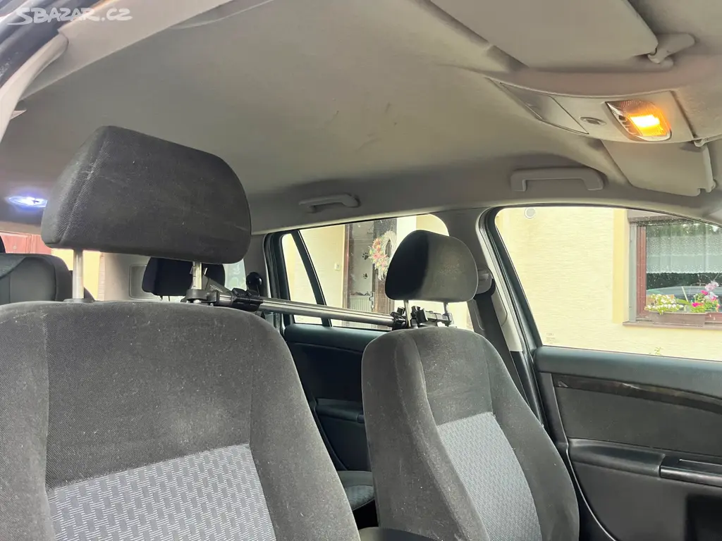 Ford Mondeo 2.0 - fotka 6