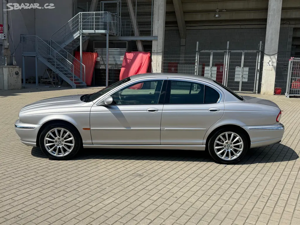 Jaguar X-Type, 2.1i V6, 114kw Nová STK - fotka 2