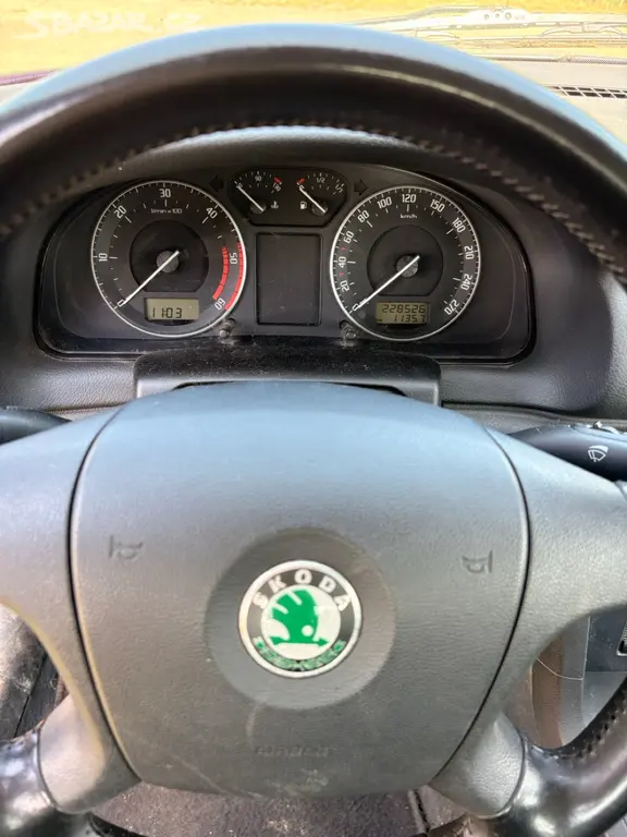 Škoda Superb - fotka 2