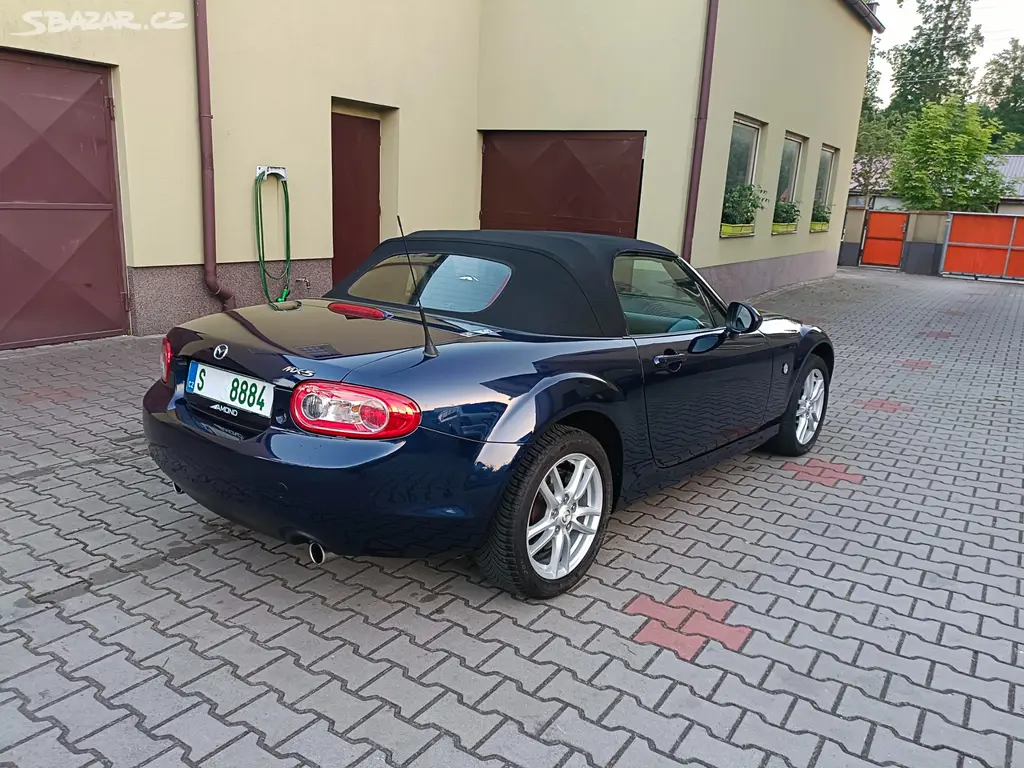 Mx-5 1.8i 93 kW Miata kabriolet Roadster - fotka 4