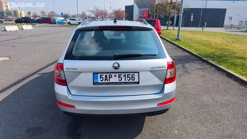 Škoda Octavia Combi 1.6 TDI 2016 pohodlí a úspora - fotka 5