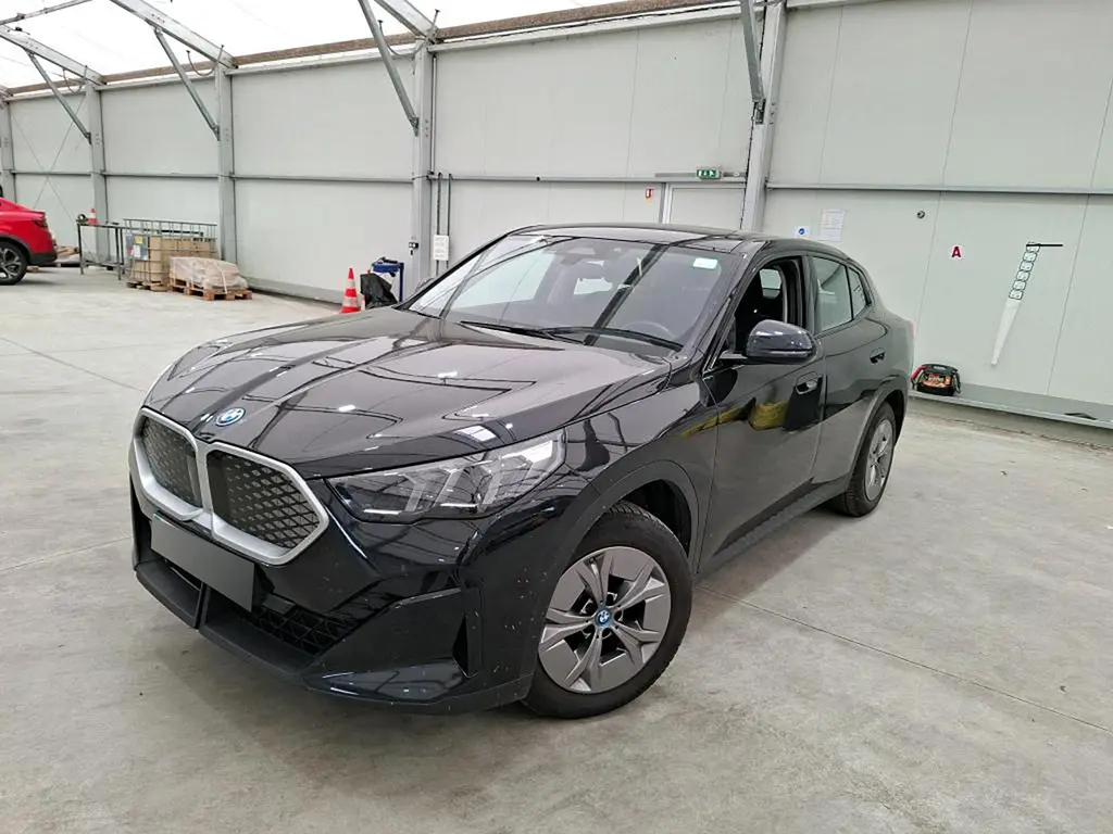 BMW iX2, xDrive30 | AWD - fotka 3