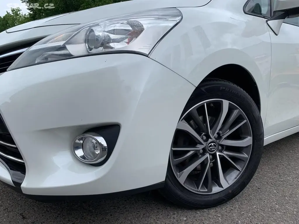 Toyota Verso 1,8i COMFORT benzín 108kw - fotka 4