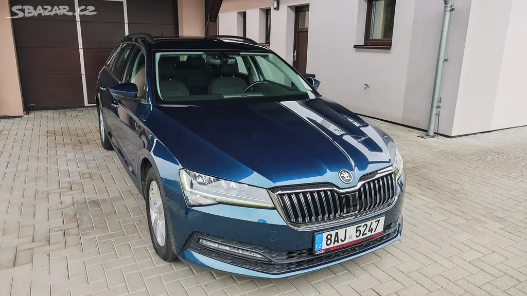 Superb 3 100tis.km 2.0 TDI 110kW DSG 2020 ČR - fotka 2