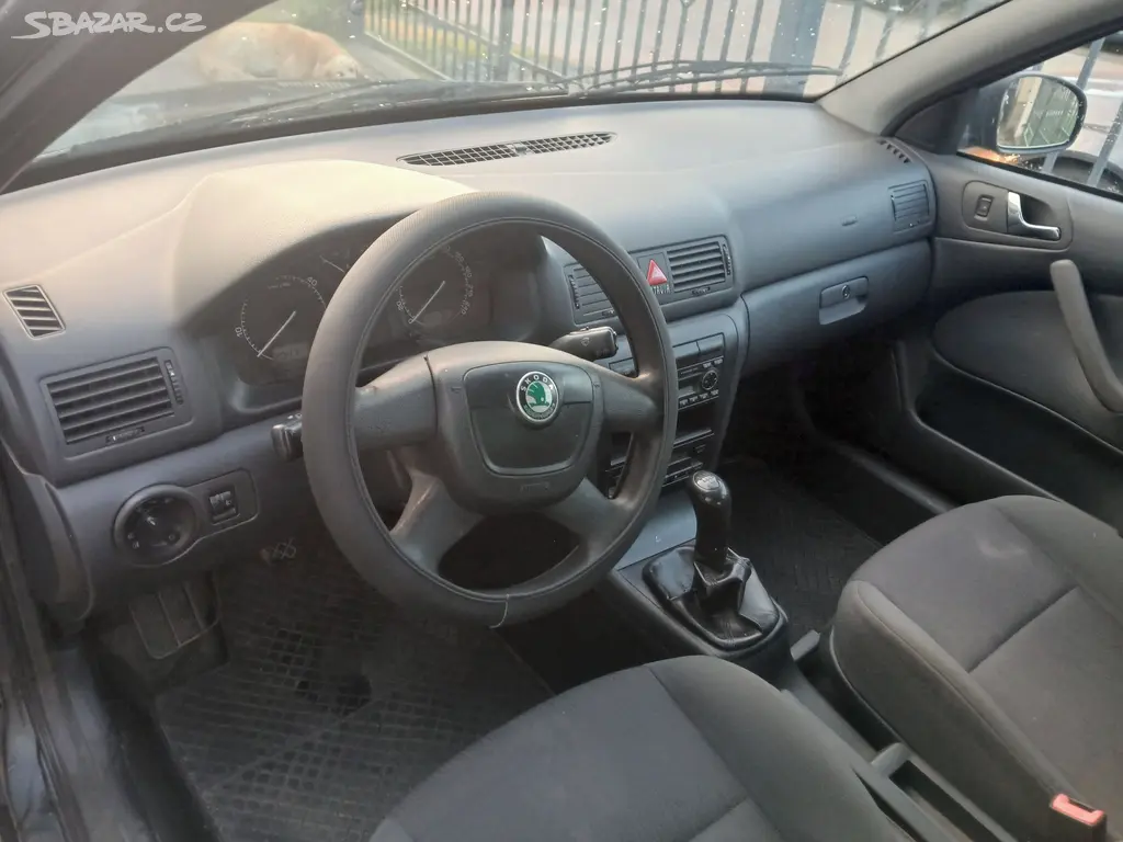 Octavia 1.9Tdi,kombi,TOUR,74kW,Nová STK,tažné - fotka 5