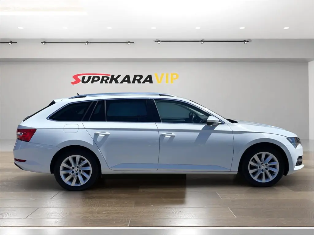 Škoda Superb, 2,0 TDi DSG*LED*Virtuál*Navi - fotka 4
