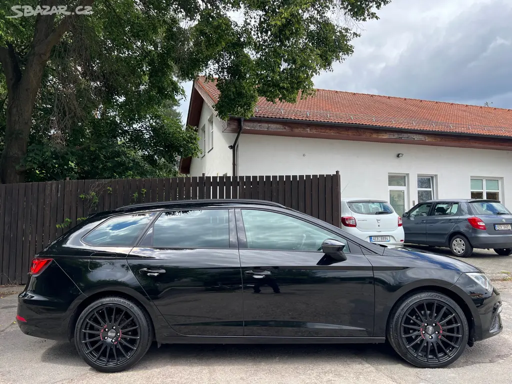 SEAT LEON FR FL 1.4TSI 9/2017 FullLED - fotka 6