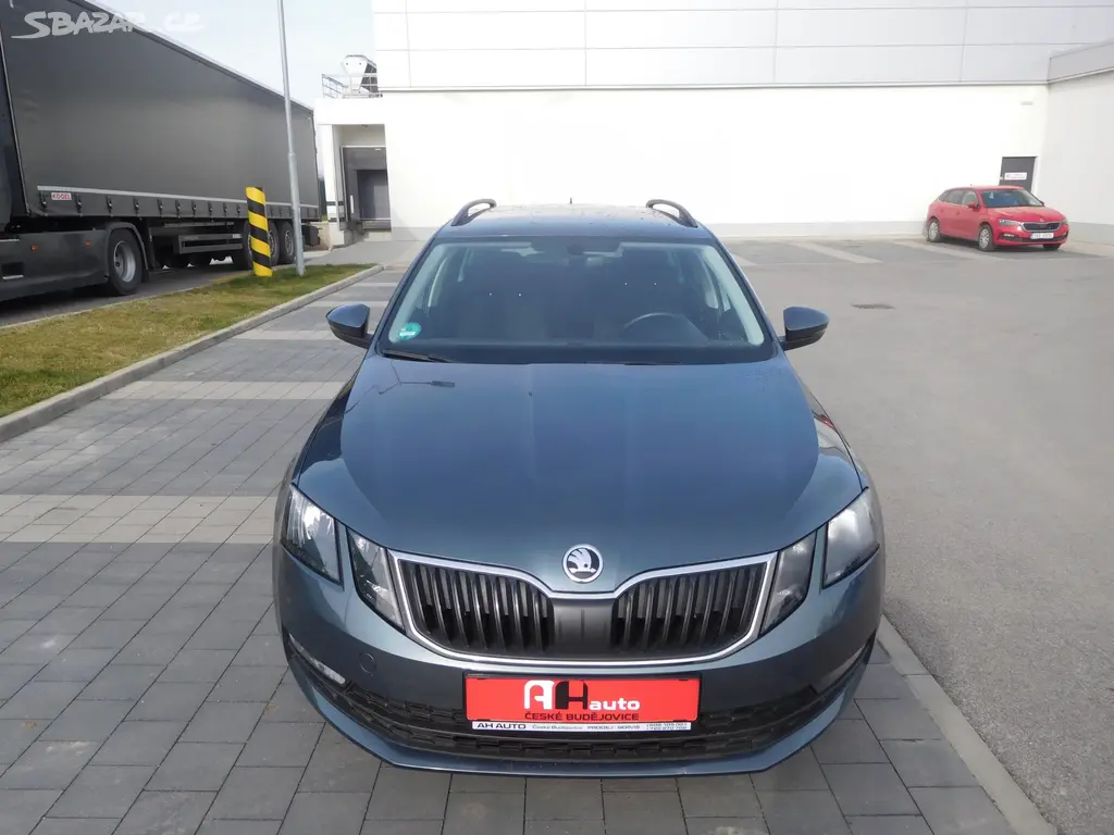 Škoda Octavia Combi 1.4 TSi Ambition, 110kW, Klima - fotka 6
