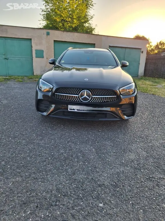 Mercedes-Benz Třídy E 2,0 D 300de AMG packet - fotka 2
