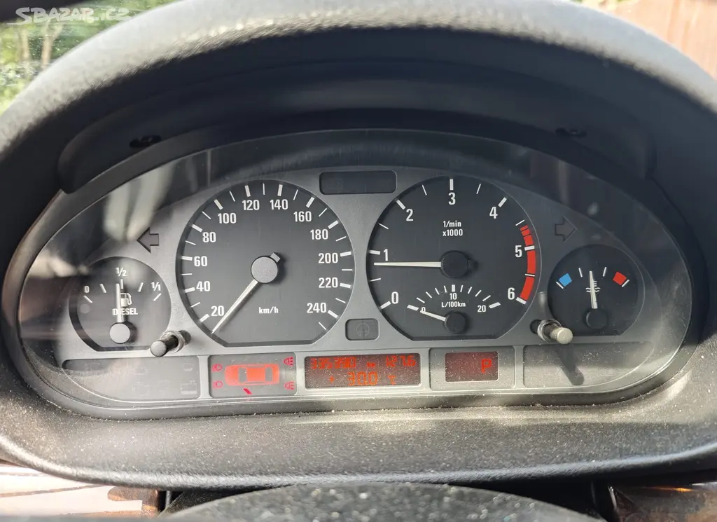 BMW e46 330D automat - fotka 6