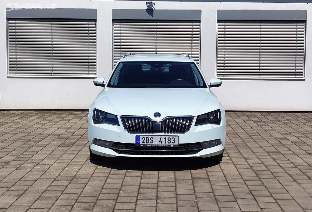 Škoda Superb, 2.0, 110 kW, automat - fotka 2
