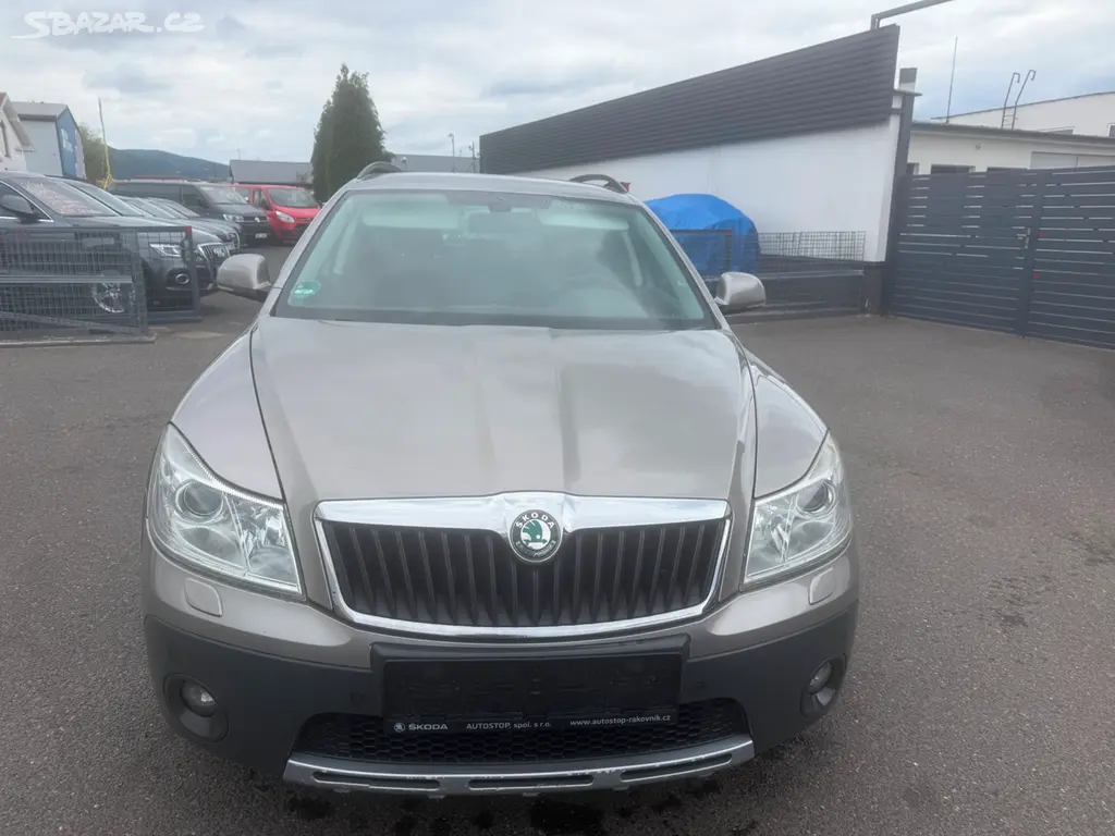 Škoda Octavia 2 SCOUT 1.8 TSI 118 KW,2012,SERVISKA - fotka 3