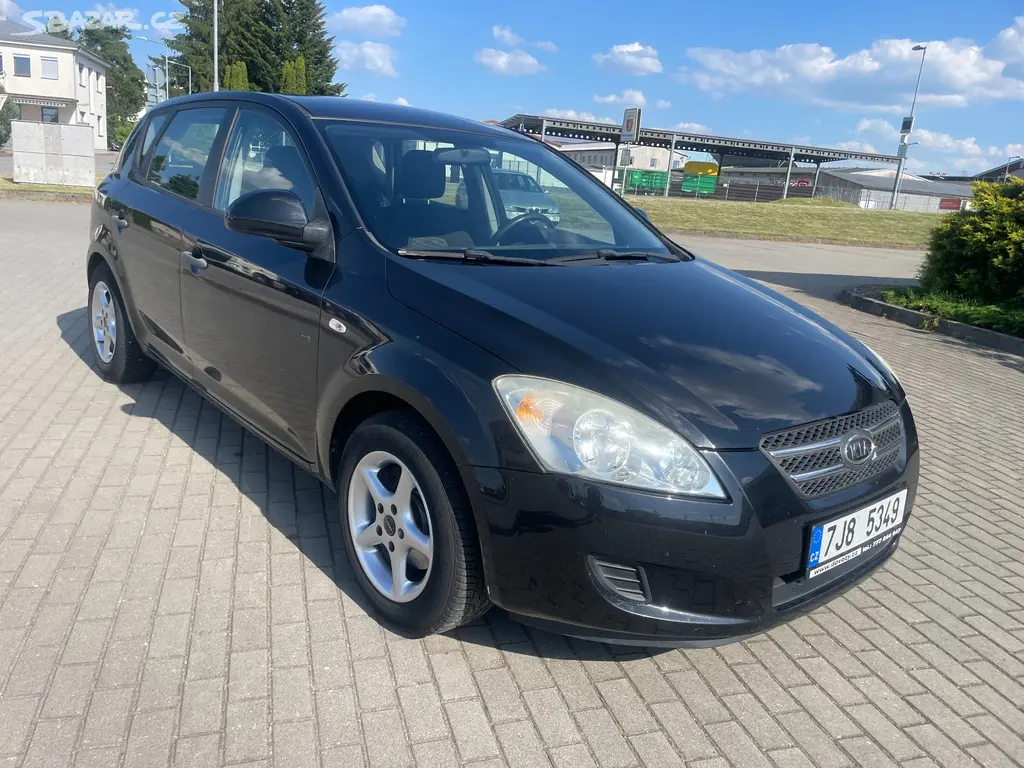 Kia Ceed 1,4 CVVT 80kW Tažné nová spojka 2009 - fotka 6
