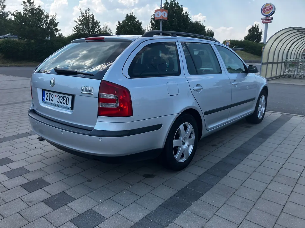 Škoda Octavia combi 2,0 TDI 103kW 09 tažné temp - fotka 3