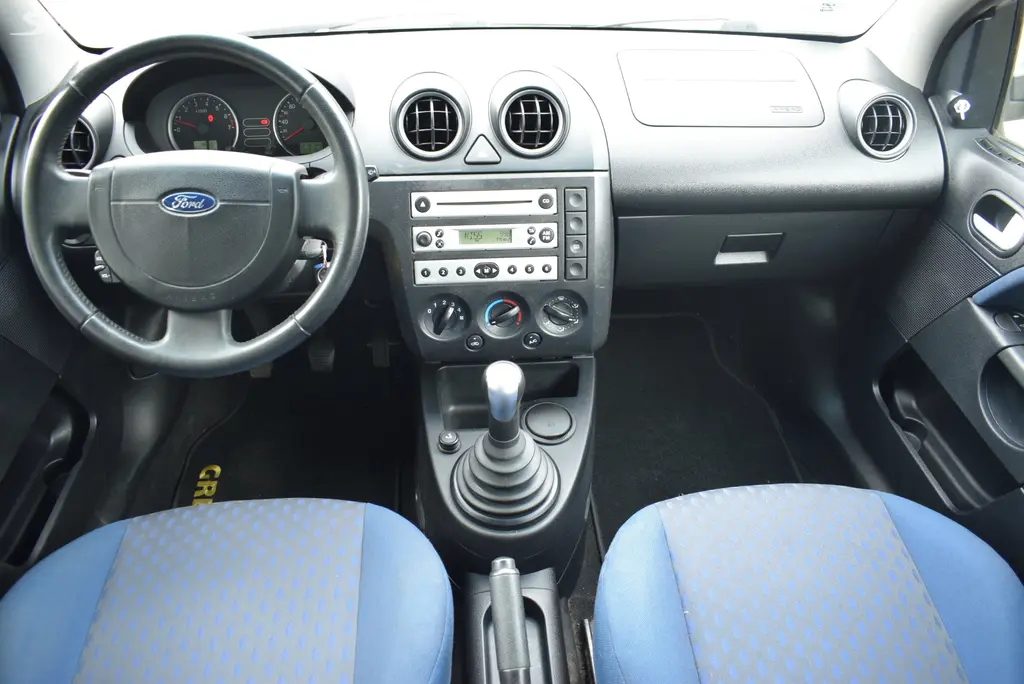 Ford Fiesta 1,4 i BEZ KOROZE,PO STK - fotka 6