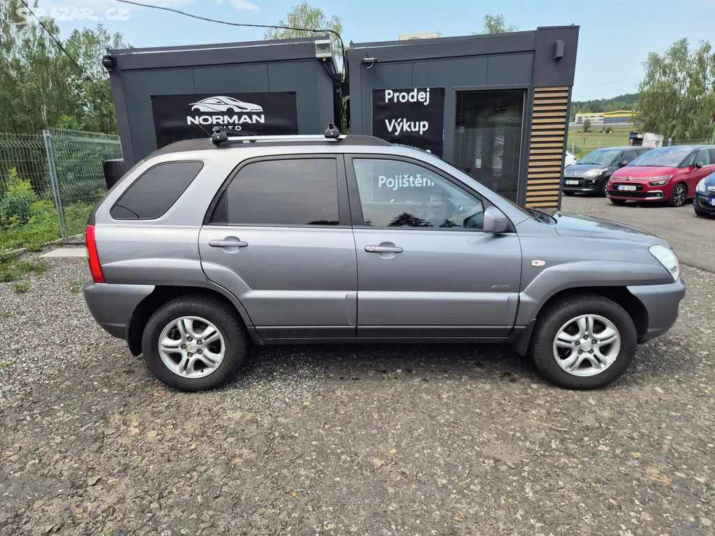 Kia Sportage, 2.0i 104Kw 4x4, klima, tažné - fotka 4