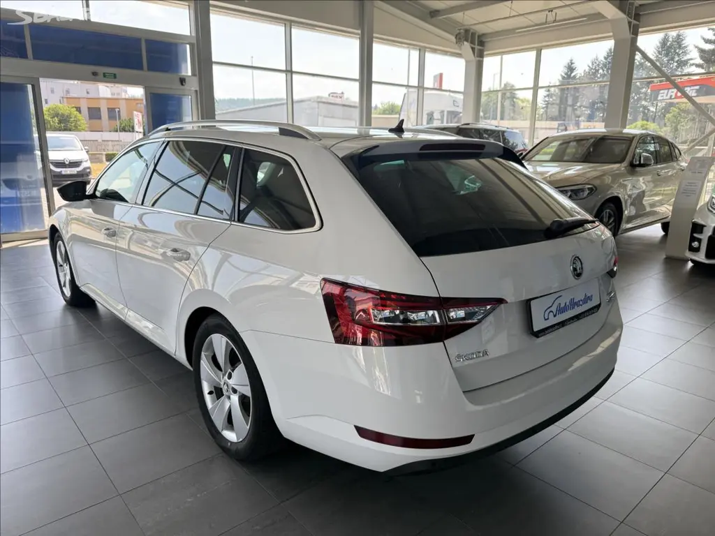 Škoda Superb, 2,0 TDI 110kW,SERVISKA,ČR - fotka 4