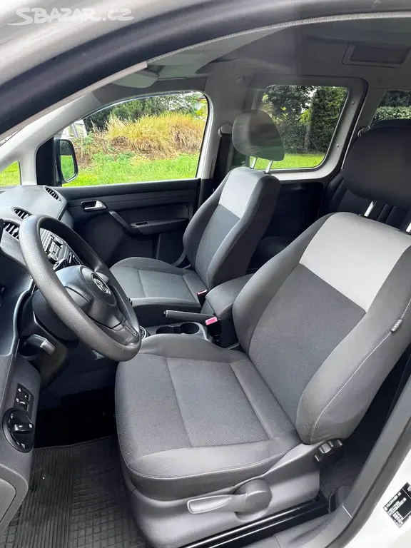 VW caddy 1,6 tdi 75kW - fotka 6