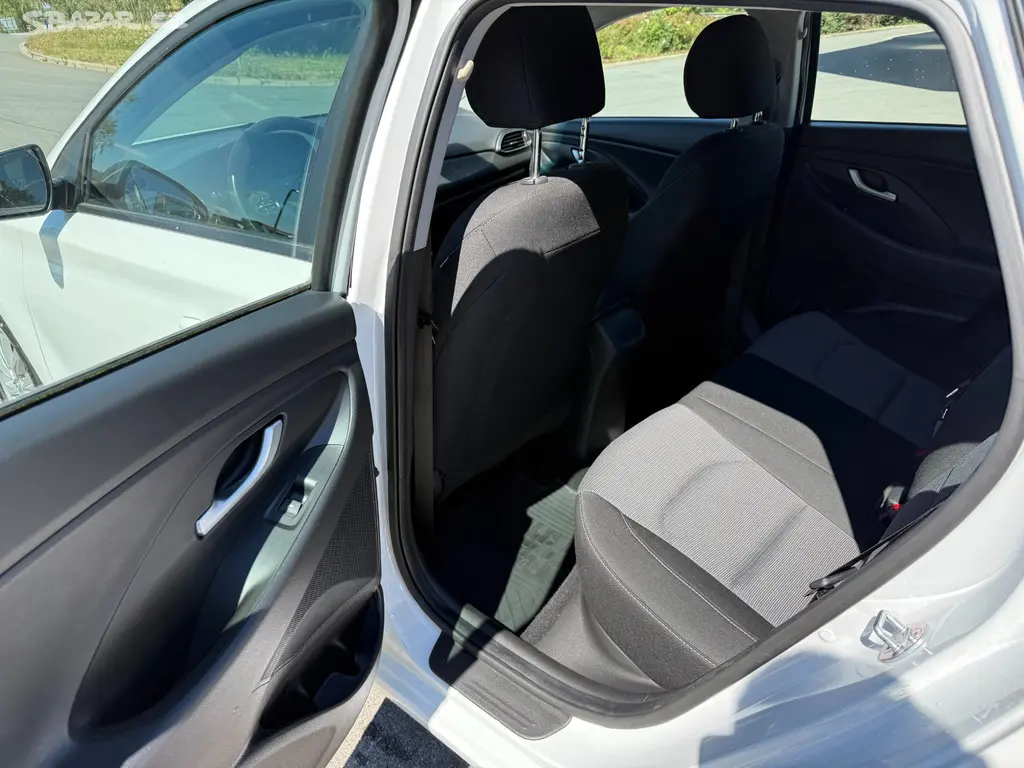 Hyundai I30 1.6 CRDi 85kW 2020 97000km - fotka 6