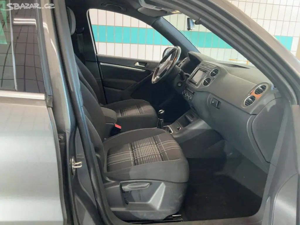 Volkswagen Tiguan, 2.0 Tdi 110KW TAŽNÉ VYHŘ. SEDA - fotka 3