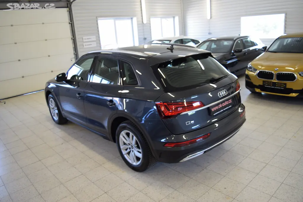 Audi Q5, 2.0 35 TDI BUSINESS LED 2022 - fotka 4