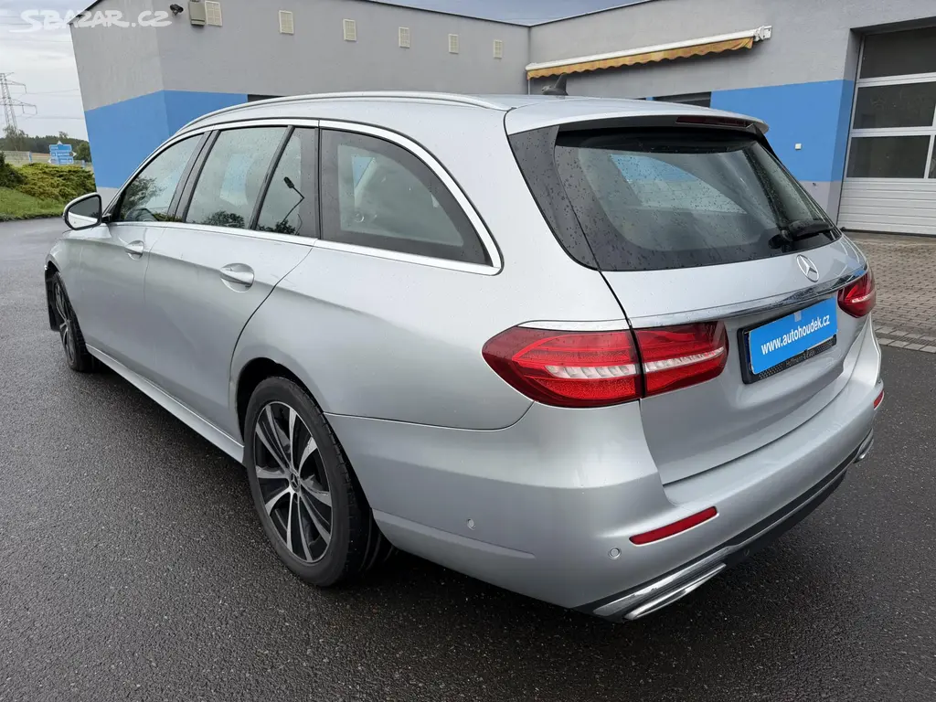 Mercedes-Benz Třídy E, Kombi E 300De hybrid navigace - fotka 5