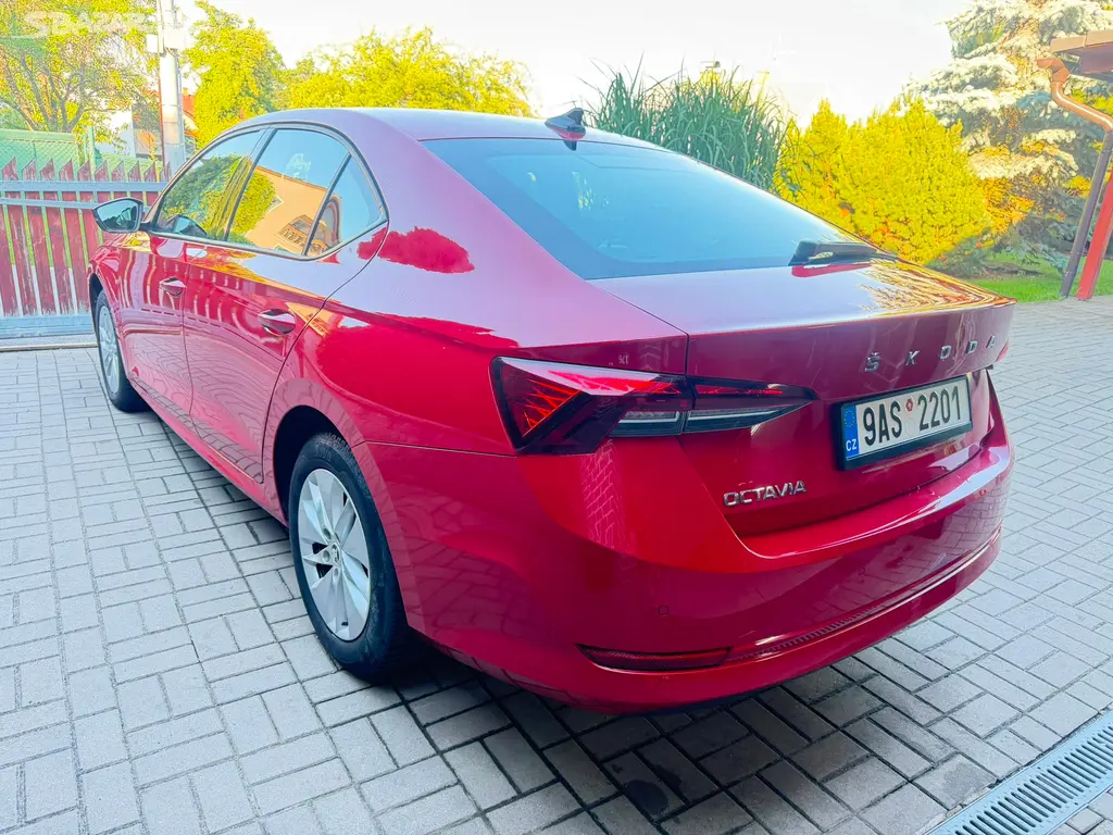 Škoda Octavia, 1,5tsi,ambient+,CZ,M6,1maj,DPH - fotka 6