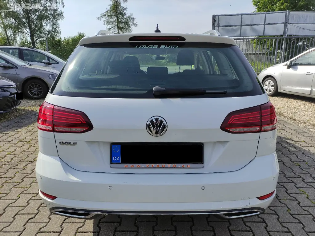 VW GOLF 7 1.6 TDi 85KW HIGHLINE,VARIANT,NAVI,PDC. - fotka 5