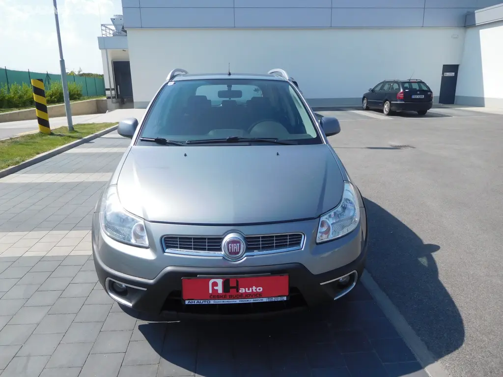 Fiat SEDICI 1.6i 16V Confort 4WD, Klima,4X4,TOP KM - fotka 6