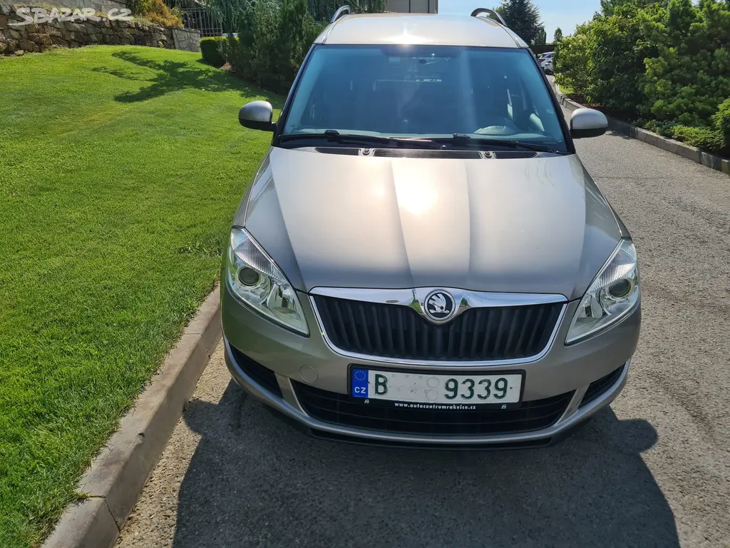 Škoda Roomster, 1.9 TDi 77KW TAŽ ZAŘ - fotka 3
