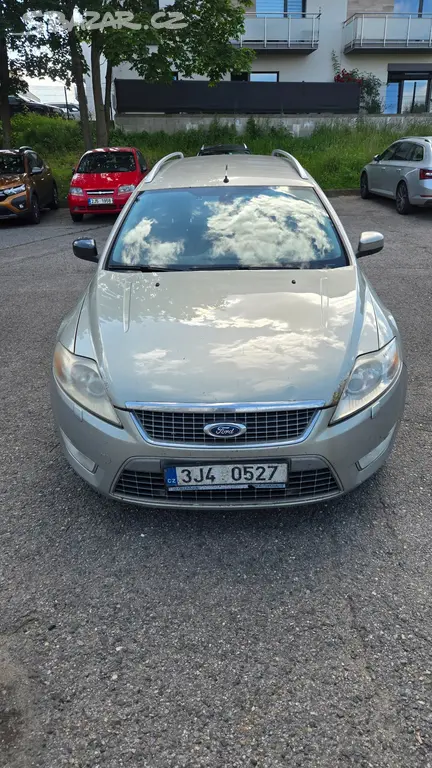 Ford Mondeo Mk4 Kombi 2.0 TDCi (103 kW) - fotka 2