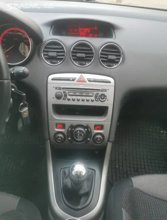 Auto Peugeot 1.6 hdi - fotka 6