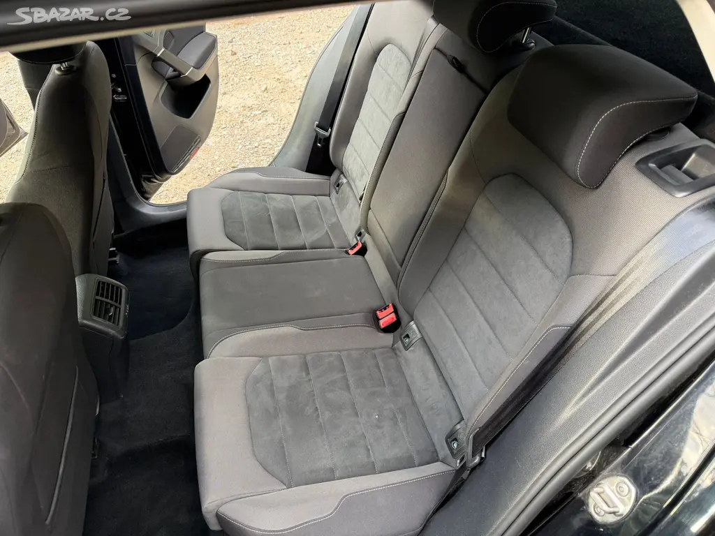 Volkswagen Golf, VW Golf 1.4 TSI Comfortline 92 kW - fotka 6