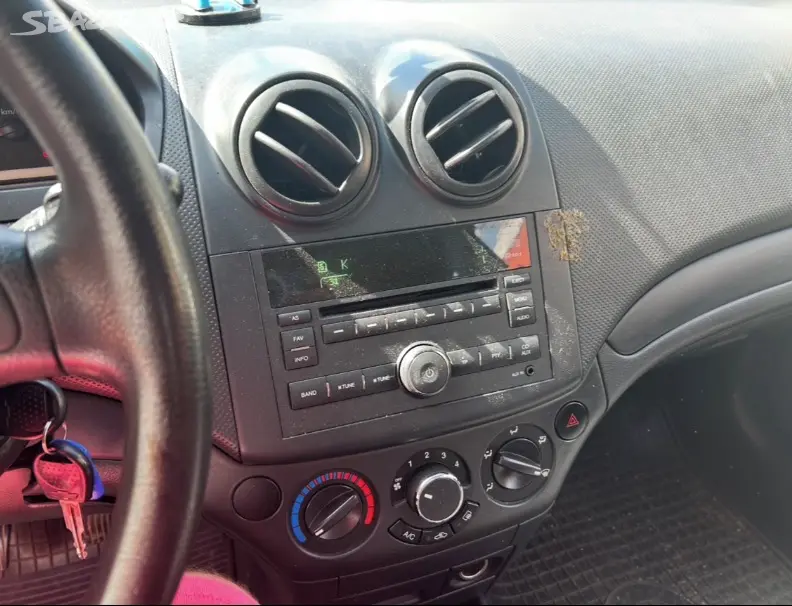 Ford Aveo 1.4 - fotka 4