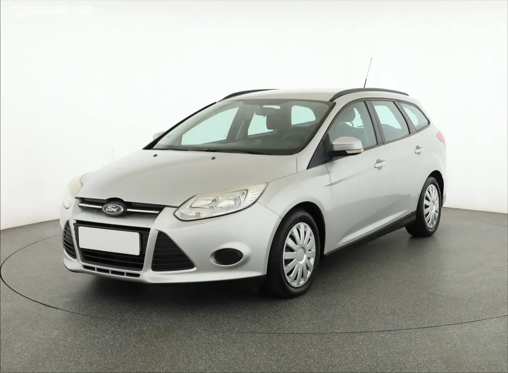 Ford Focus, 1.6 TDCi, Klima, zamluveno - fotka 2