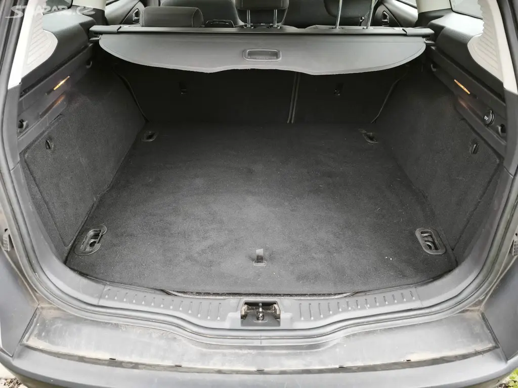 Ford Focus 1,6 TDCI kombi - fotka 4
