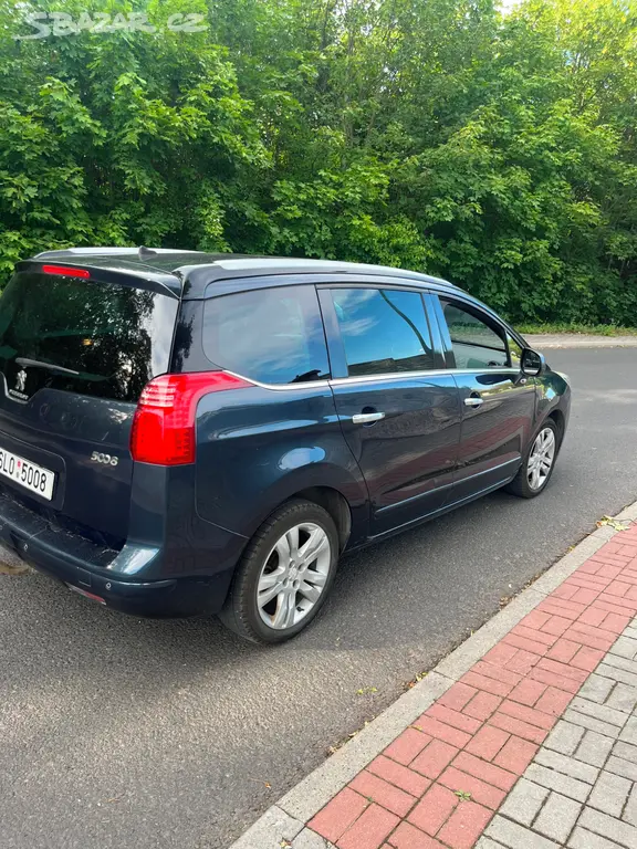 Peugeot 5008 2.0 hdi 110kw, 242xxx , panorama - fotka 2