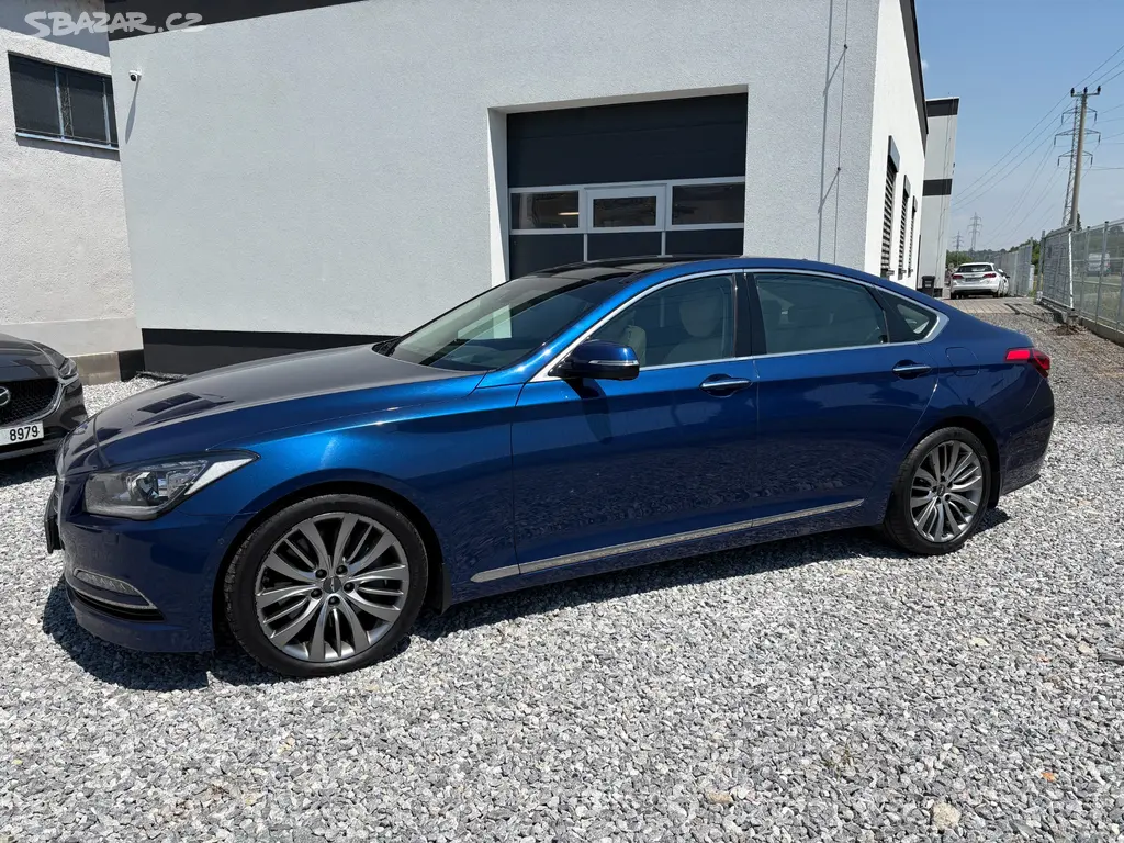 Hyundai Genesis 3.8i Htrac - fotka 4