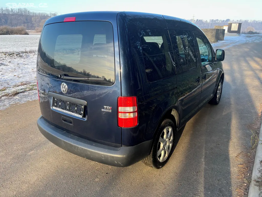 Volkswagen Caddy LiFE 1.6 TDI 2x šoupačky alu - fotka 4