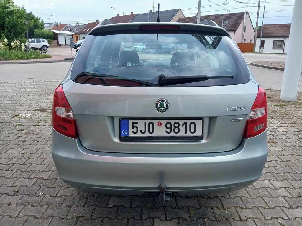 Škoda Fabia, 1.2TSI, 63kW, 108tis.km - fotka 4