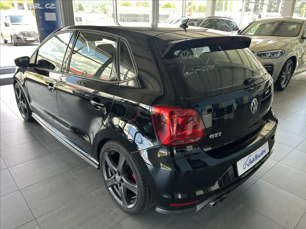 Volkswagen Polo, 1,8 GTI,TSI 141kW,SERVISKA - fotka 4