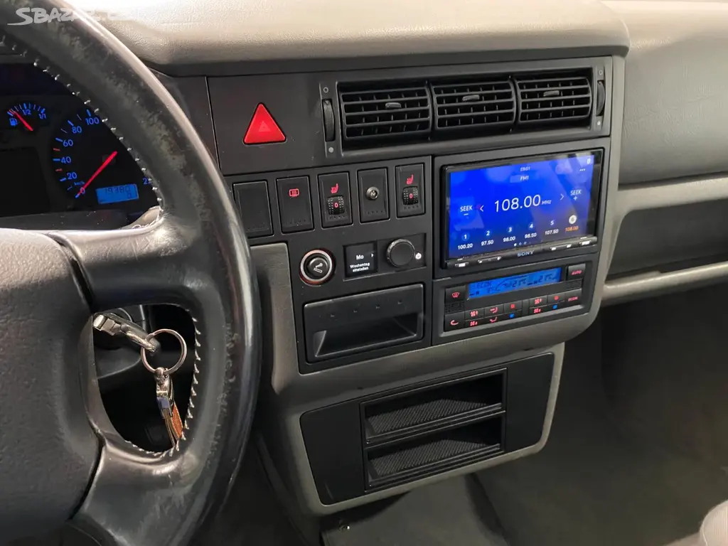 Volkswagen T4 Multivan 2,5TDI 111kw - fotka 6