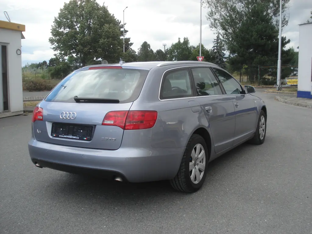 Audi A6, 2.7 TDI NAVI MANUÁL 144 TIS ! - fotka 5