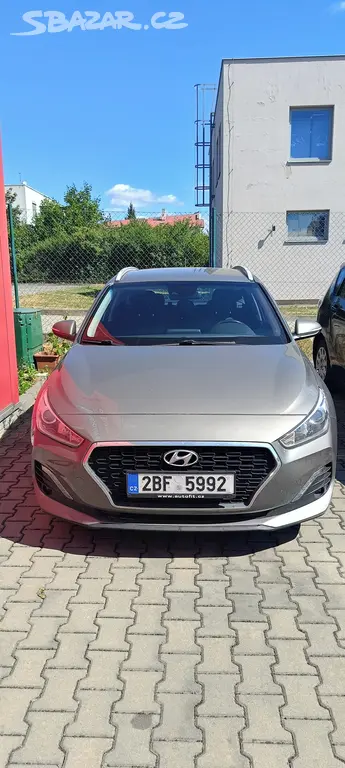 Hyundai i30 1,6 CRDi 85kW - fotka 2