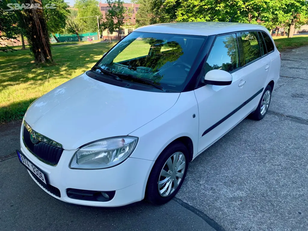 škoda fabia kombi 1.4 16v 63kw tažné,nové STK
