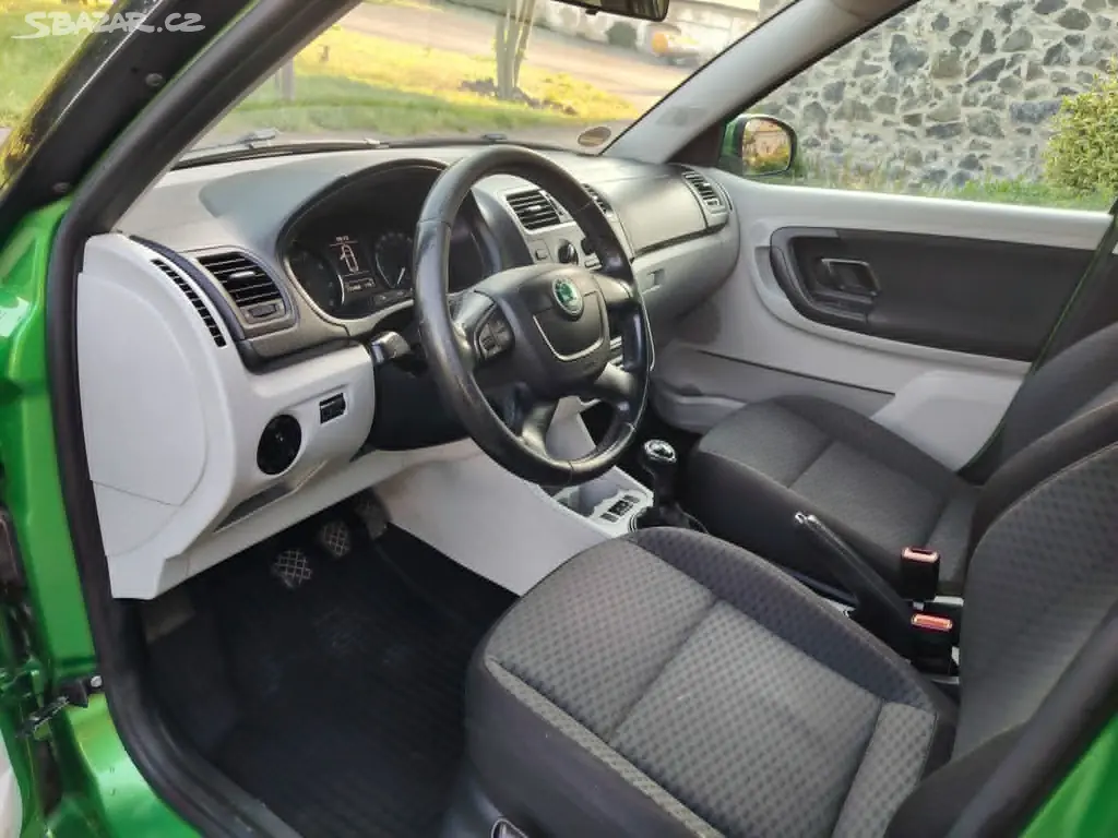 prodám Škodu Fabii 2 kombi 1.2 TSI 63kw ,r.v. 2012 - fotka 6
