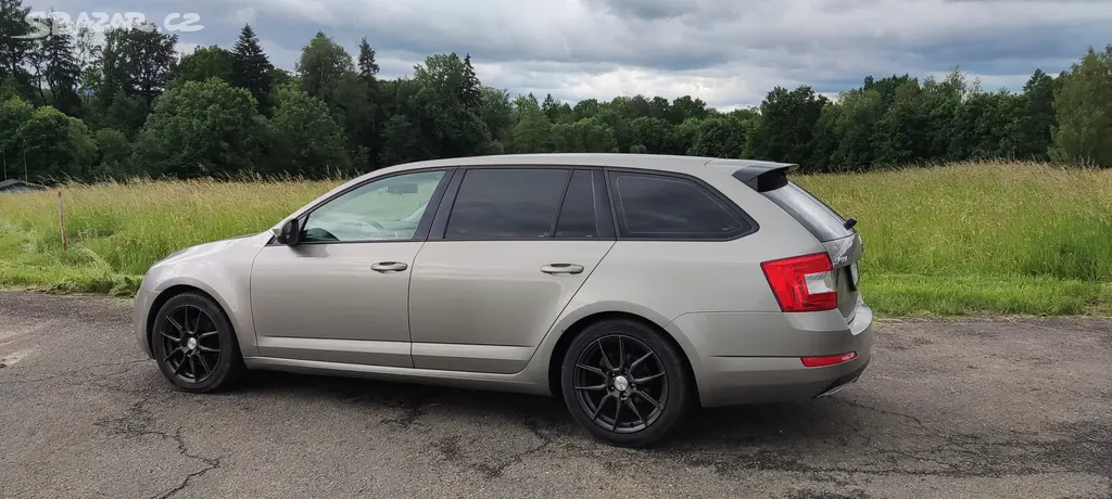 Též na splátky Škoda Octavia combi III 1.6TDI 81kW - fotka 3