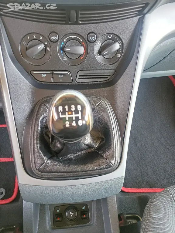 Voňavka Ford C-Max Grand 2L Nafta - fotka 5